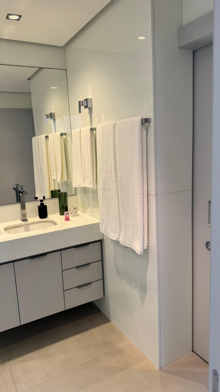 Apartamento 706 / Diária R$ 1.942,68 ou 1.793,00 no Pix/Ted com 0% de taxa. - Imagem 11