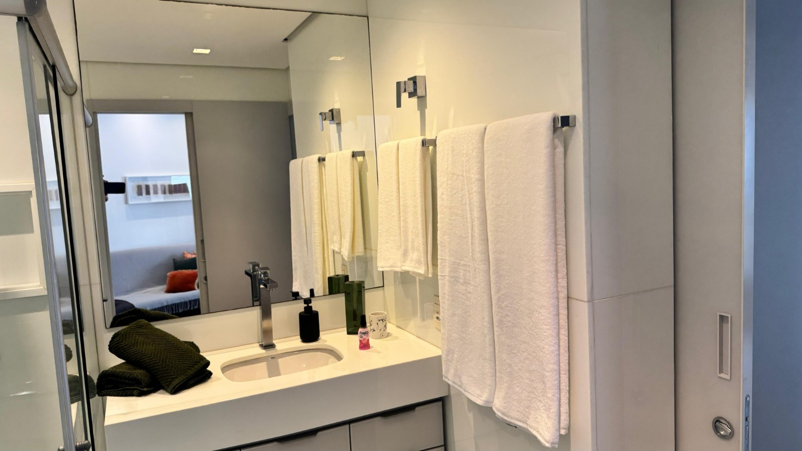 Apartamento 706 / Diária R$ 1.942,68 ou 1.793,00 no Pix/Ted com 0% de taxa. - Imagem 12